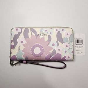 Coach CBN95 Long Zip Around Wallet With Floral Print NWT